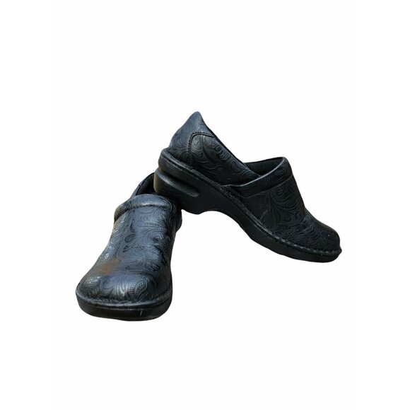 Born Boc Peggy Clogs Slides Slip On Black Womens 8M Shoes Embossed Paisley - Picture 1 of 11